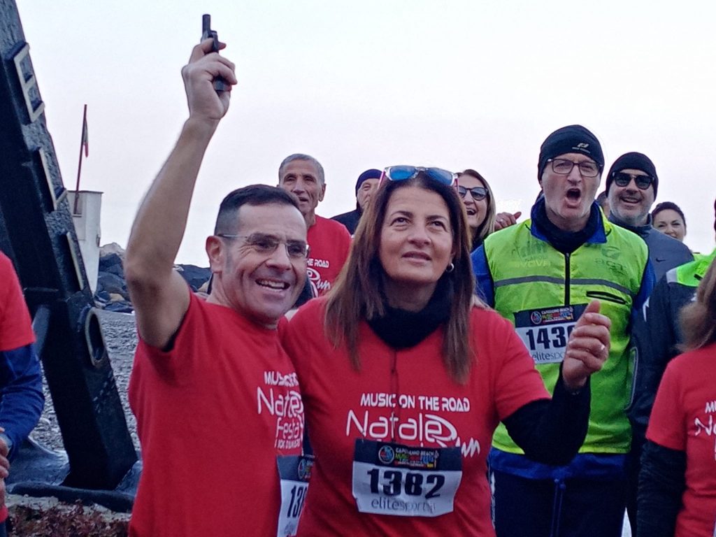 Corsa Di Capodanno A Castellammare Con Tuffo In Mare Al Bagno Elena