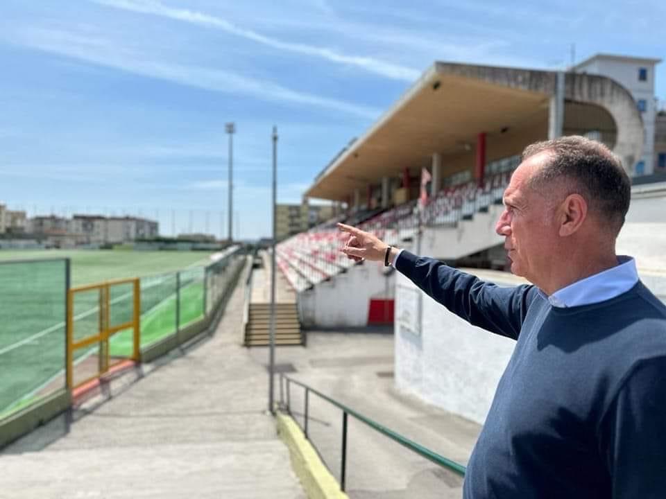 Torre Del Greco Mennella Incontra I Tifosi Della Turris E Prepara Il