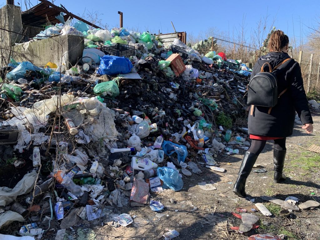 Il disastro delle discariche a San Giuseppe Vesuviano, 5 tonnellate di ...